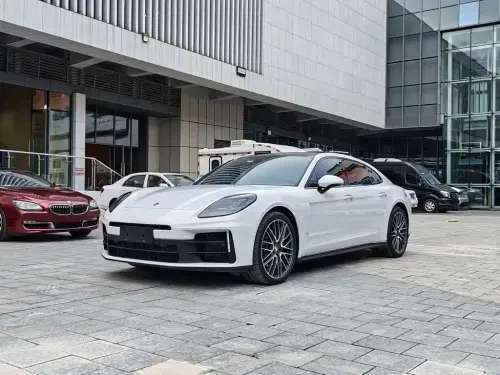 Porsche Panamera, 2024