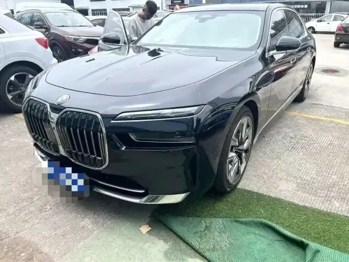 BMW 7-Series, 2023