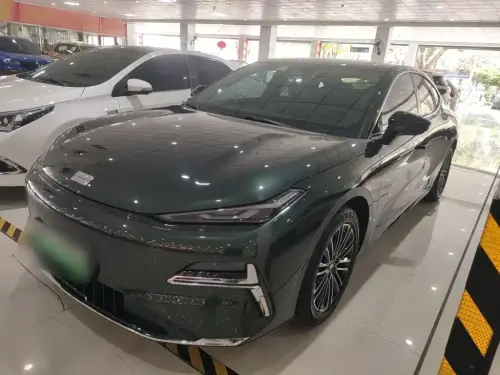 Geely Galaxy Xingyao 8, 2025