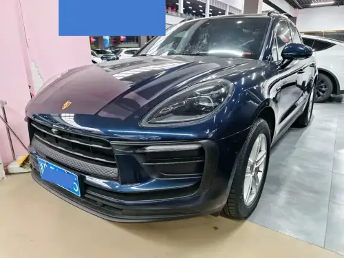 Porsche Macan, 2022