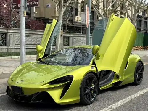 McLaren Artura, 2023