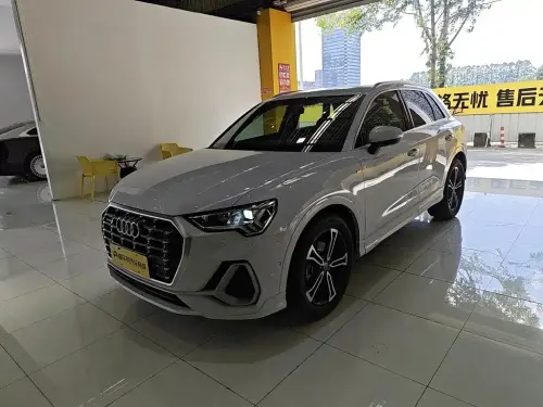 Audi Q3, 2020