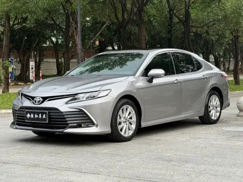 Toyota Camry, 2023