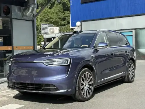 AITO M7, 2025