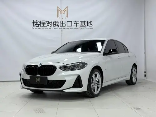 BMW 1-Series, 2022