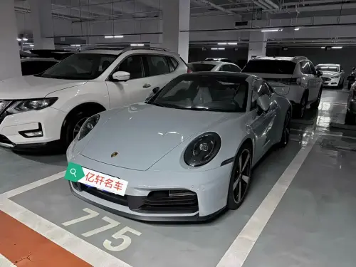 Porsche 911, 2025