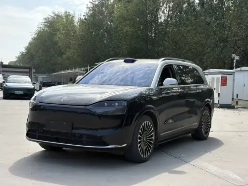 AITO M9, 2025