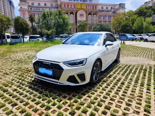 Audi A4, 2021