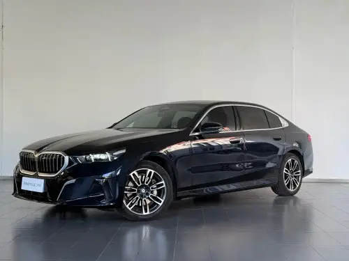 BMW 5-Series, 2024