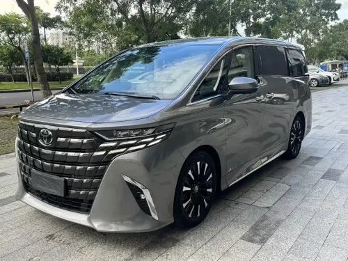 Toyota Alphard, 2023