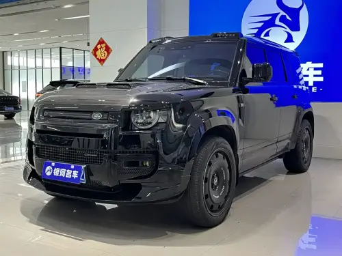 Land Rover Defender, 2023