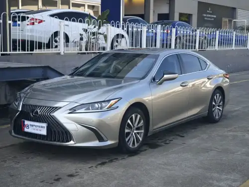 Lexus ES, 2019