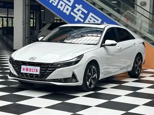 Hyundai Elantra, 2021