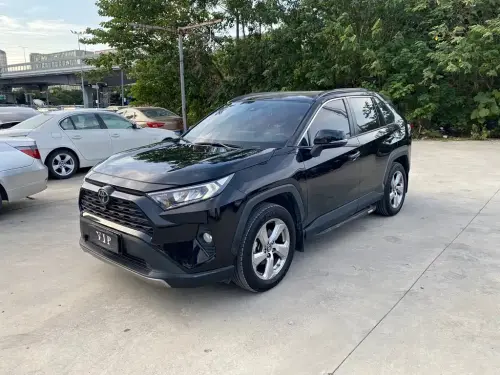 Toyota RAV4, 2023