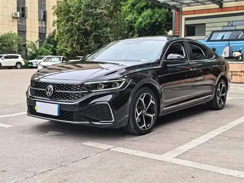 Volkswagen Passat, 2022