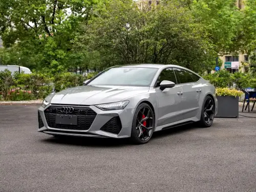 Audi RS7, 2024