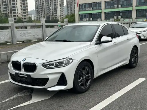 BMW 1-Series, 2021