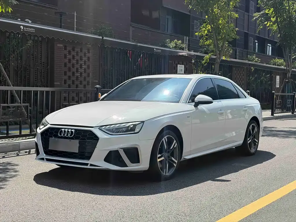 Audi A4, 2021