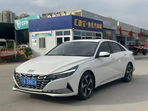 Hyundai Elantra, 2023