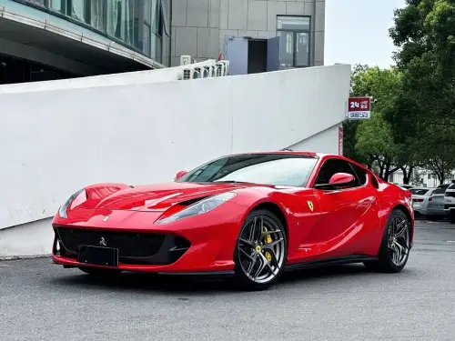 Ferrari 812, 2020
