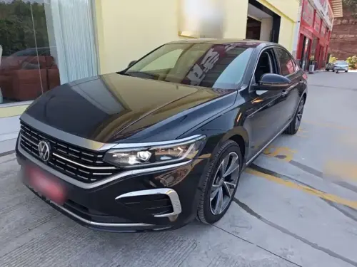 Volkswagen Passat, 2022
