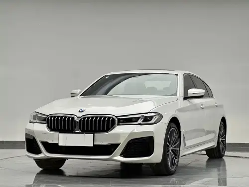 BMW 5-Series, 2023