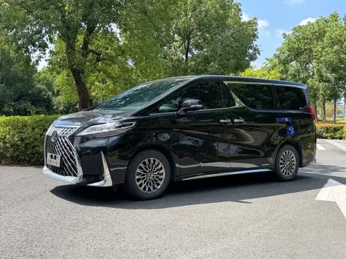 Lexus LM, 2021