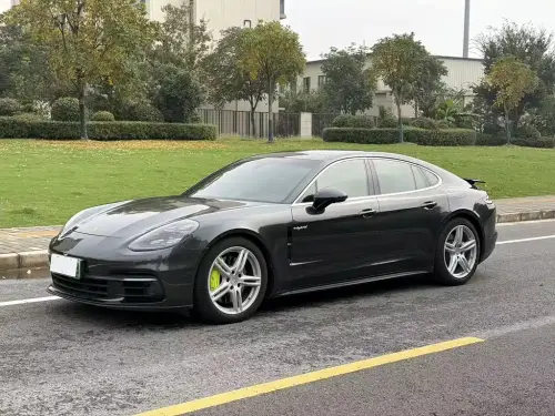 Porsche Panamera, 2020