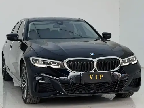 BMW 3-Series, 2022