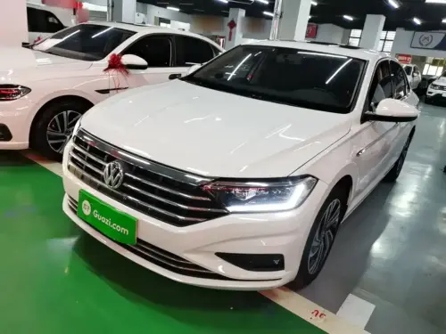 Volkswagen Sagitar, 2021