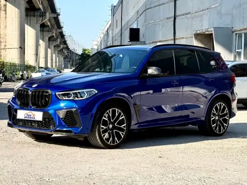 BMW X5M, 2022