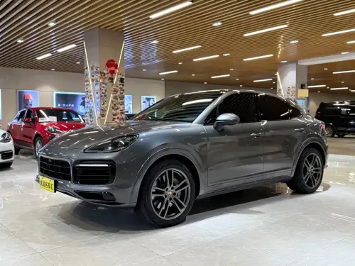 Porsche Cayenne, 2022