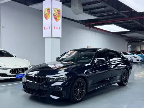 BMW 3-Series, 2022