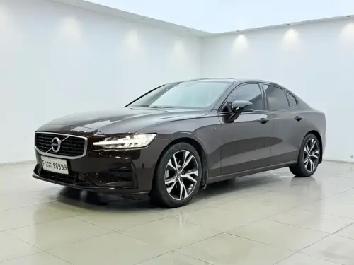 Volvo S60, 2021