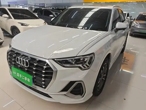 Audi Q3, 2021