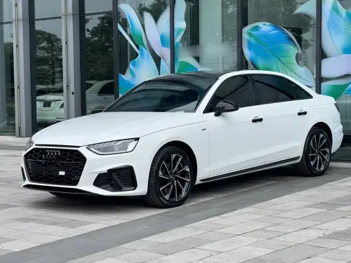 Audi A4, 2023