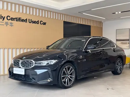 BMW 3-Series, 2025
