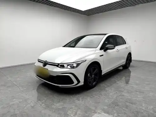 Volkswagen Golf, 2024