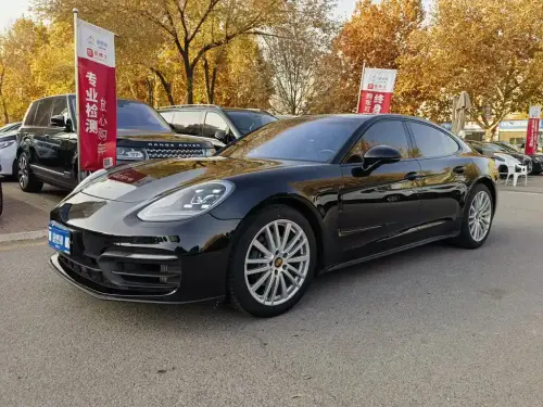 Porsche Panamera, 2023
