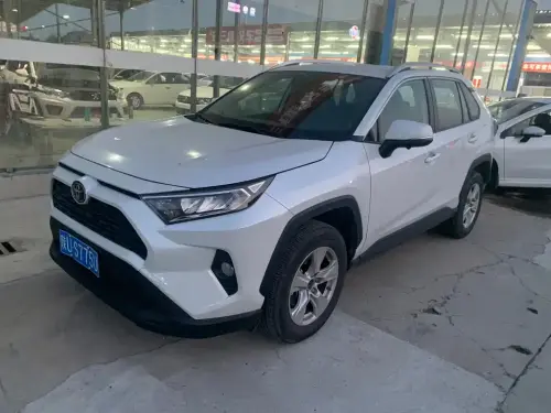 Toyota RAV4, 2023