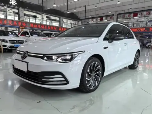 Volkswagen Golf, 2021