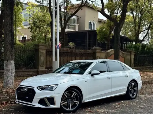 Audi A4, 2021