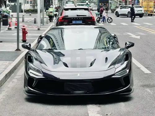 Ferrari F8, 2021