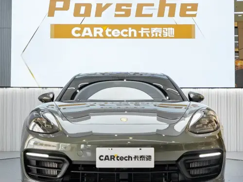 Porsche Panamera, 2023