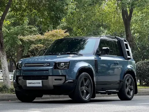 Land Rover Defender, 2022