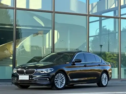 BMW 5-Series, 2020