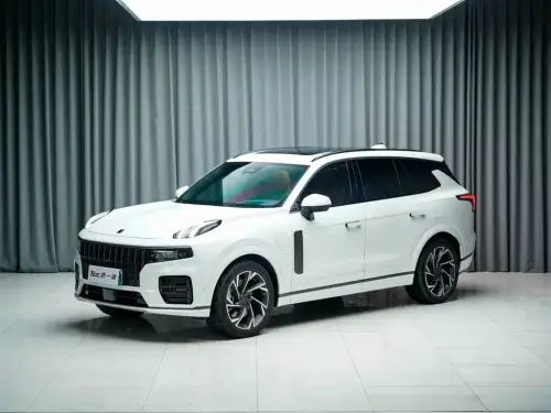 Lynk & Co 09, 2022