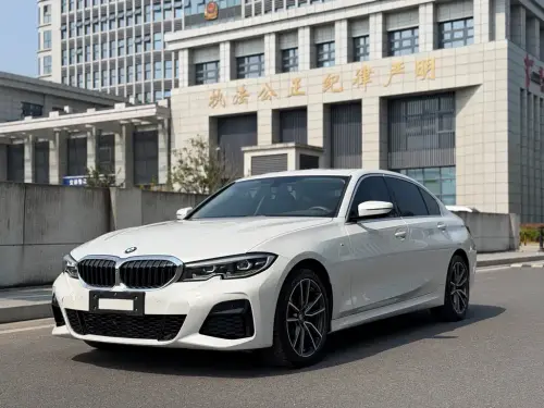 BMW 3-Series, 2021