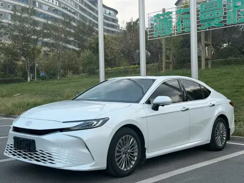 Toyota Camry, 2026