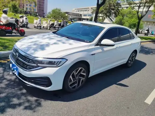 Volkswagen Sagitar, 2022